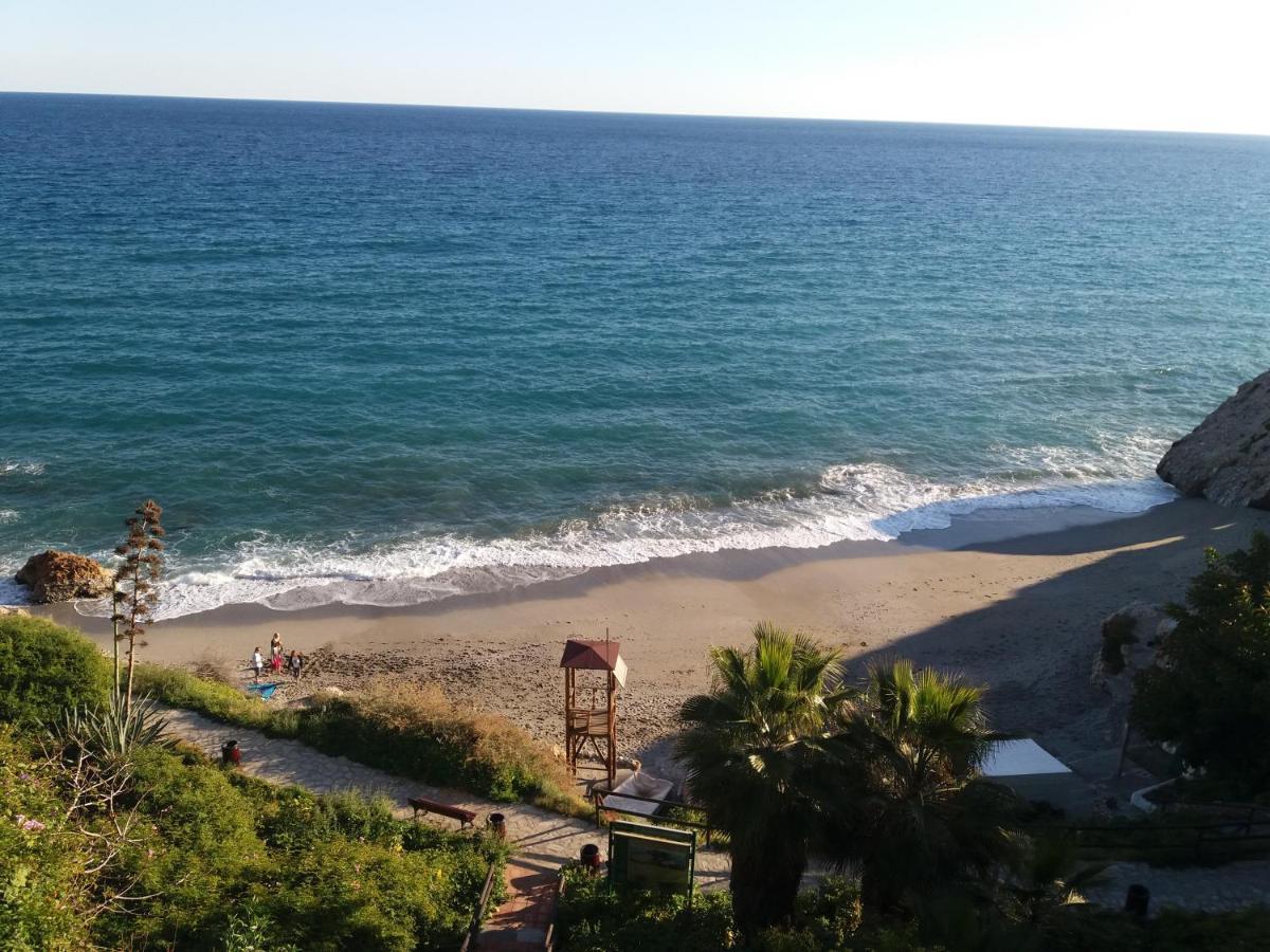 Playa Torrecilla Piscina Centro 2 Habitaciones Nerja Dış mekan fotoğraf